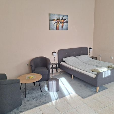 Mainstreet Apartman Subotica Exterior foto